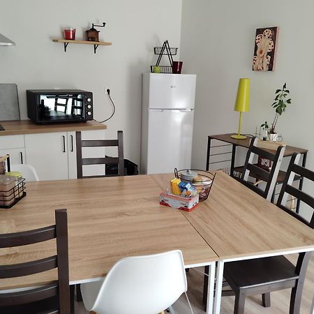 Les Iris - Chambre Chene Avanton Extérieur photo