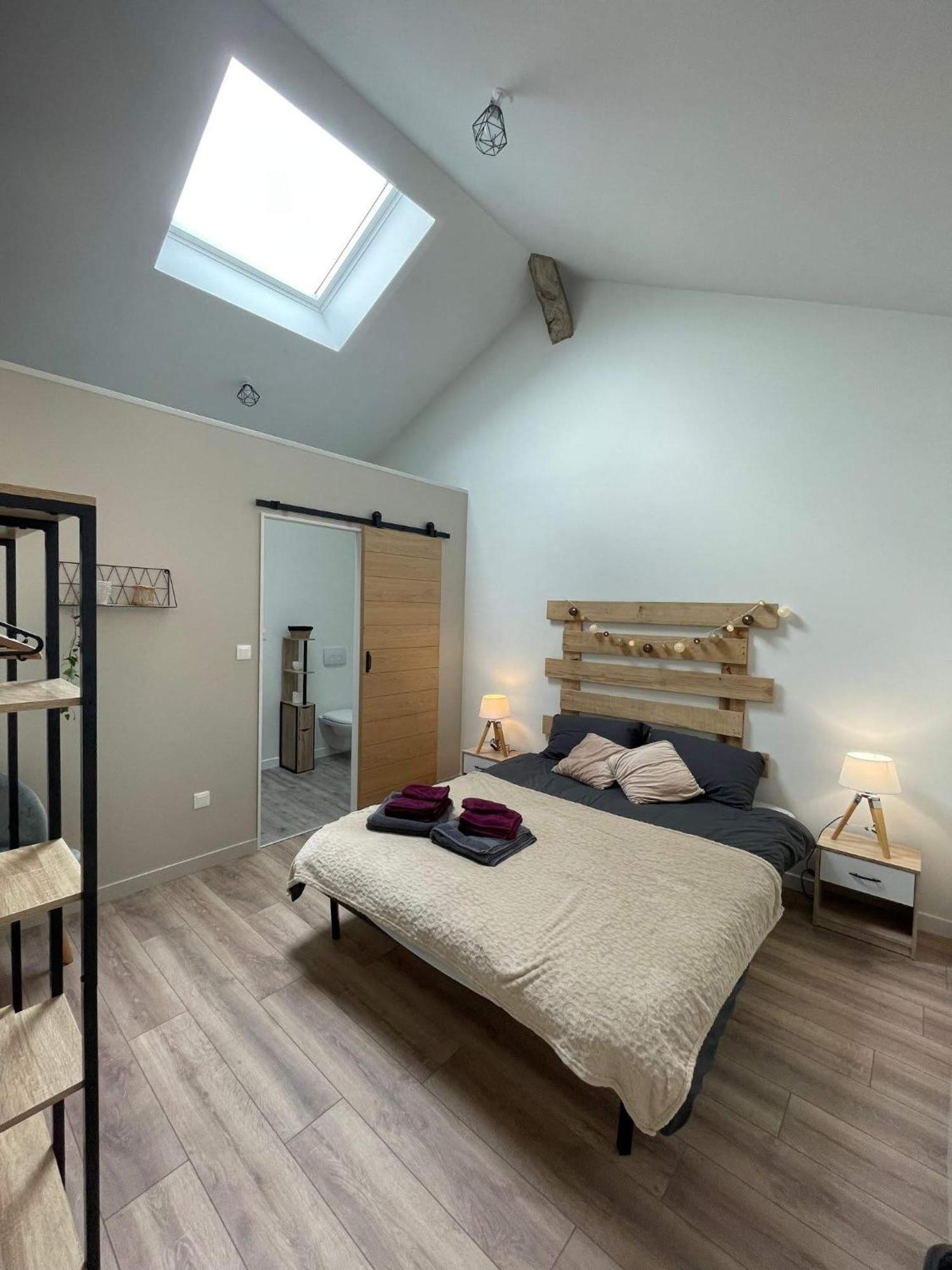 Les Iris - Chambre Chene Avanton Extérieur photo